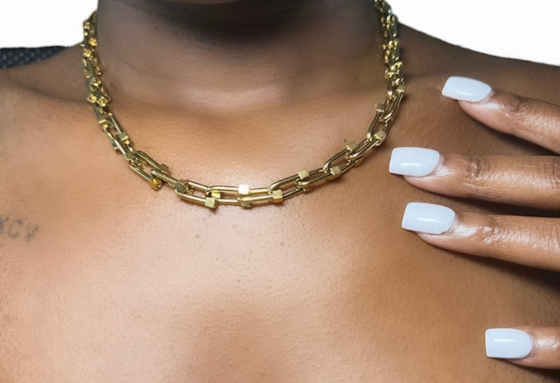 Horseshoe Necklace